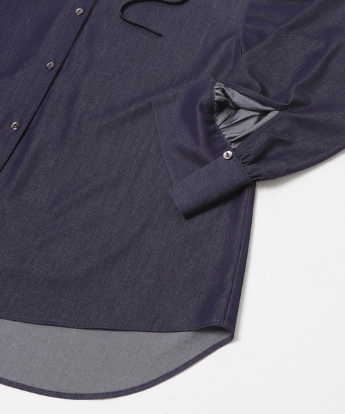 URBAN RESEARCH ROSSO WOMEN（アーバンリサーチ　ロッソ）の「『WEB限定』フリルネックデニムブラウス（シャツ/ブラウス・レディース・ブルー/インディゴブルー・FREE）」の8枚目の写真