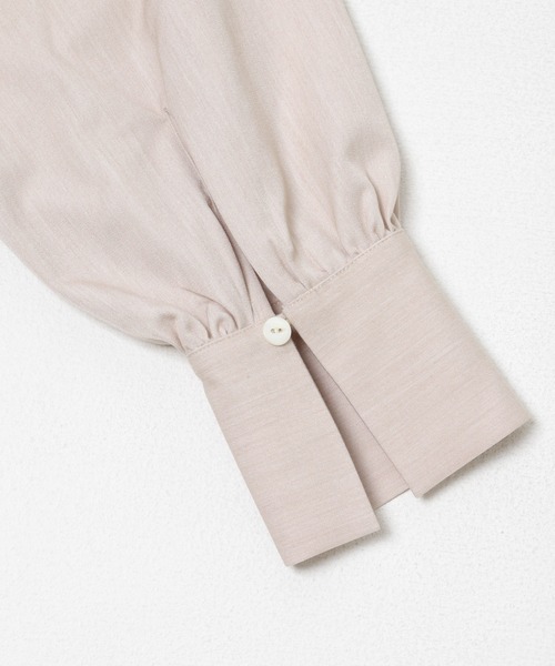 URBAN RESEARCH ROSSO WOMEN（アーバンリサーチ　ロッソ）の「『WEB限定』フリルネックデニムブラウス（シャツ/ブラウス・レディース・ブルー/インディゴブルー・FREE）」の12枚目の写真