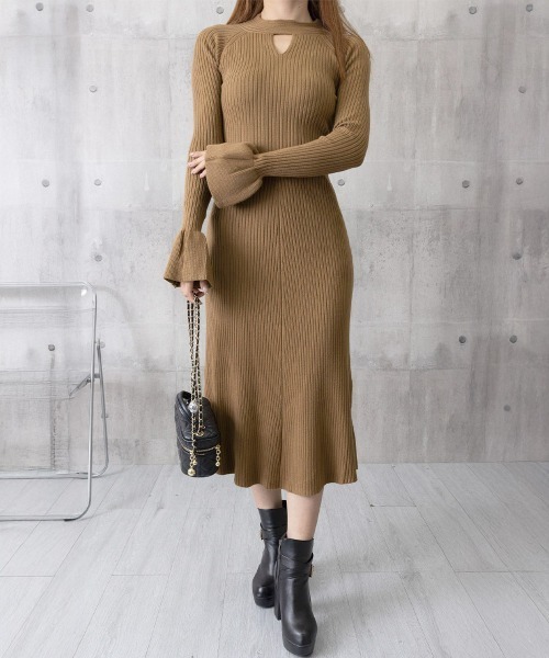 Miniministore（ミニミニストア）の「キーホールネックリブニットワンピース秋冬（ワンピース・レディース・ワインレッド/ライトブラウン/ブラック・FREE）」の21枚目の写真