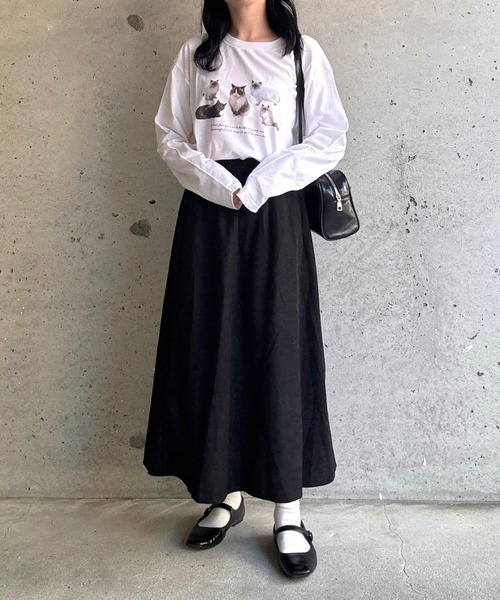 etta(エタ)の「猫いっぱいデザインロンT/長袖Tシャツ(Tシャツ/カットソー・レディース・ホワイト・MEDIUM/LARGE/SMALL)」の6枚目の写真