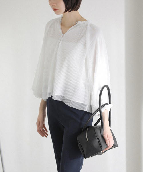 La TOTALITE（ラトータリテ）の「VELETTO/ヴェレット ショルダーバッグ（ショルダーバッグ・レディース・ベージュ/ブラック・FREE）」の8枚目の写真