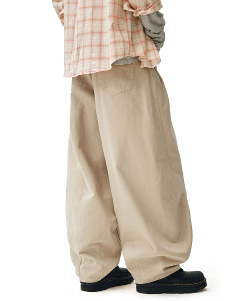 DECET(デケト)の「Barrel Wide Leg Pants DCPT071Beige(その他パンツ・メンズ・その他・32/30/28/34/26)」の7枚目の写真