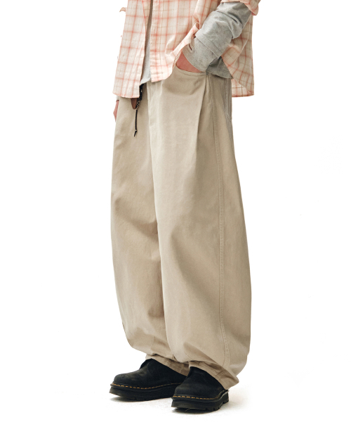 DECET(デケト)の「Barrel Wide Leg Pants DCPT071Beige(その他パンツ・メンズ・その他・32/30/28/34/26)」の10枚目の写真