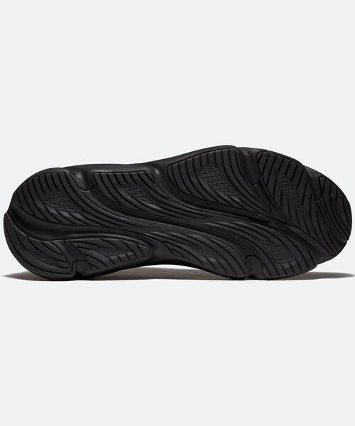 UNDER ARMOUR(アンダーアーマー)の「UAローグ6 ワイド(ランニング/メンズ)(スニーカー・メンズ・ブラック系その他・29.0cm/28.5cm/28.0cm/26.5cm/26.0cm/27.0cm/30.0cm/25.0cm/25.5cm/27.5cm/29.5cm)」の4枚目の写真