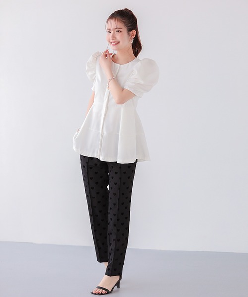 Fit more（フィットモア）の「ハーフスリーブパワショルペプラムブラウス（シャツ/ブラウス・レディース・ホワイト/ブラック・FREE）」の4枚目の写真