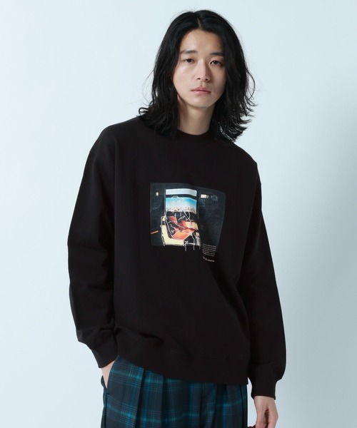 RAGEBLUE(レイジブルー)の「City Photo sweat Crew/シティーフォト裏毛スウェットクルー(スウェット・メンズ・ブラック・MEDIUM)」の1枚目の写真