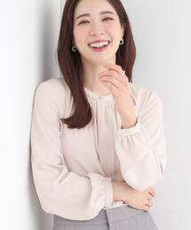 SHOO・LA・RUE | 【洗濯機可/吸水速乾/ひんやり/UV】メタルボタンがアクセント ふんわりギャザーブラウス(シャツ/ブラウス)