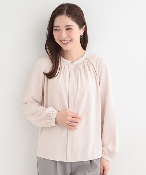 SHOO・LA・RUE（シューラルー）の「【洗濯機可/吸水速乾】メタルボタンがアクセント ふんわりギャザーブラウス（シャツ/ブラウス・レディース・ホワイト系3/オフホワイト/ネイビー/ピンク・02/01/04/03）」の18枚目の写真