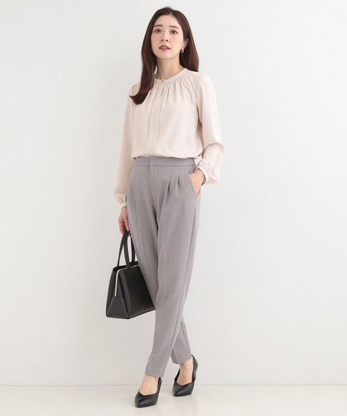 SHOO・LA・RUE（シューラルー）の「【洗濯機可/吸水速乾】メタルボタンがアクセント ふんわりギャザーブラウス（シャツ/ブラウス・レディース・ホワイト系3/オフホワイト/ネイビー/ピンク・02/01/04/03）」の20枚目の写真