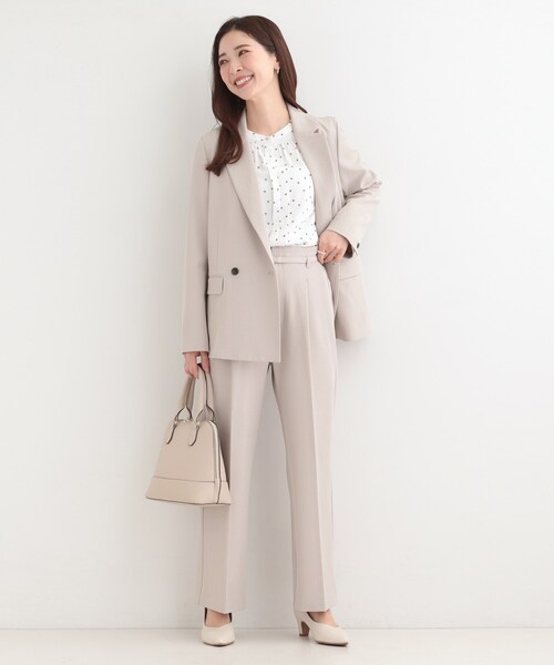 SHOO・LA・RUE（シューラルー）の「【洗濯機可/吸水速乾】メタルボタンがアクセント ふんわりギャザーブラウス（シャツ/ブラウス・レディース・ホワイト系3/オフホワイト/ネイビー/ピンク・02/01/04/03）」の6枚目の写真