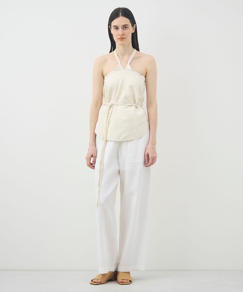 BASERANGE(ベースレンジ)の「BASERANGE MAR TOP シルク ホルターネックトップ(シャツ/ブラウス・レディース・ブラック・S)」の2枚目の写真