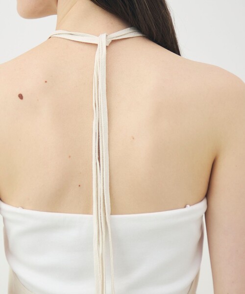 BASERANGE(ベースレンジ)の「BASERANGE MAR TOP シルク ホルターネックトップ(シャツ/ブラウス・レディース・ブラック・S)」の7枚目の写真