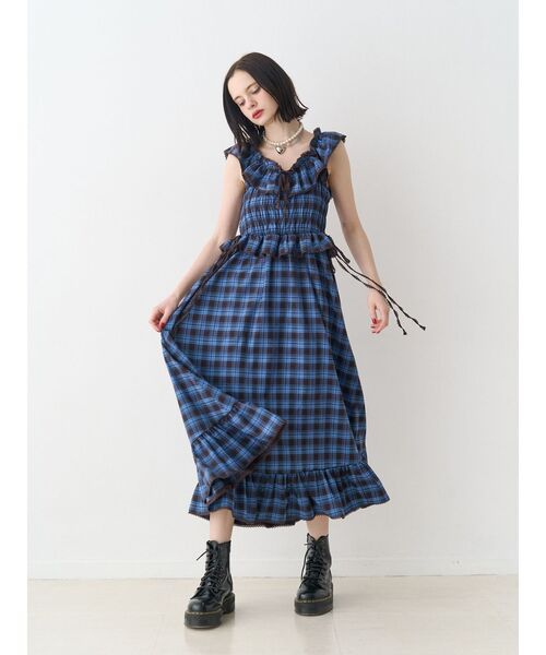 jouetie（ジュエティ）の「ノースリチェックフリルロングワンピース（ワンピース・レディース・ブラック/レッド/ブラウン・MEDIUM）」の13枚目の写真