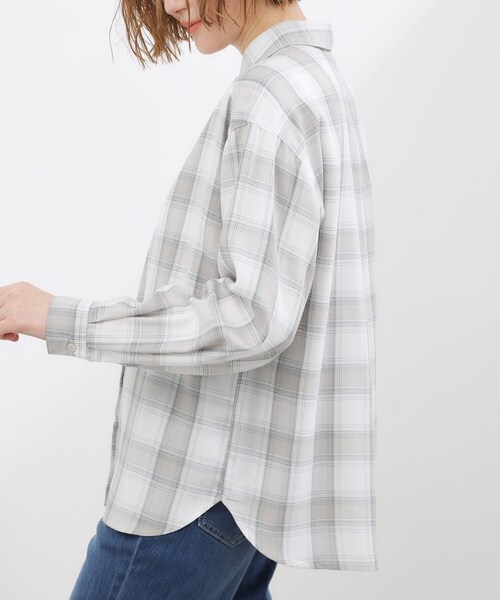grove（グローブ）の「【大人の抜け感】オンブレーチェックシャツ（シャツ/ブラウス・レディース・ホワイト系4/ネイビー系1・02/03/01/05/04）」の12枚目の写真
