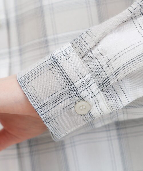 grove（グローブ）の「【大人の抜け感】オンブレーチェックシャツ（シャツ/ブラウス・レディース・ホワイト系4/ネイビー系1・02/03/01/05/04）」の16枚目の写真