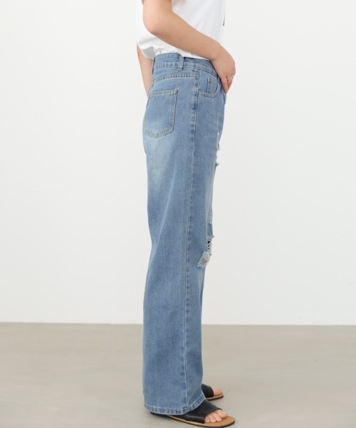 Bab（バブ）の「【サイズ展開あり】ストレートダメージデニムパンツ（デニムパンツ・レディース・ライトブルー・S/M/L）」の11枚目の写真
