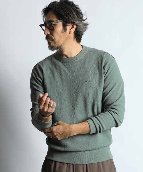 The DUFFER of ST.GEORGE（ザダファーオブセントジョージ）の「TC CREPE KNIT CREW NECK PULLOVER：クレープニット クルーネック / コットンポリエステル / ドライタッチ（ニット/セーター・メンズ・オレンジ/ブラック/ブルーグリーン/グレー・X-LARGE/LARGE/MEDIUM）」の4枚目の写真