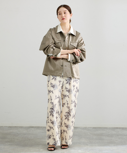 IENA（イエナ）の「フィブリルサテン ミリタリーブルゾン（ミリタリージャケット・レディース・カーキ・FREE）」の2枚目の写真