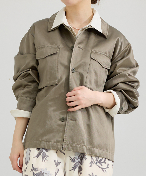 IENA（イエナ）の「フィブリルサテン ミリタリーブルゾン（ミリタリージャケット・レディース・カーキ・FREE）」の3枚目の写真