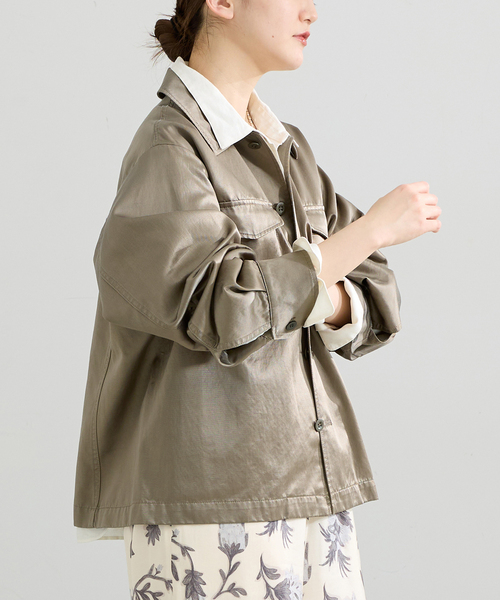 IENA（イエナ）の「フィブリルサテン ミリタリーブルゾン（ミリタリージャケット・レディース・カーキ・FREE）」の4枚目の写真