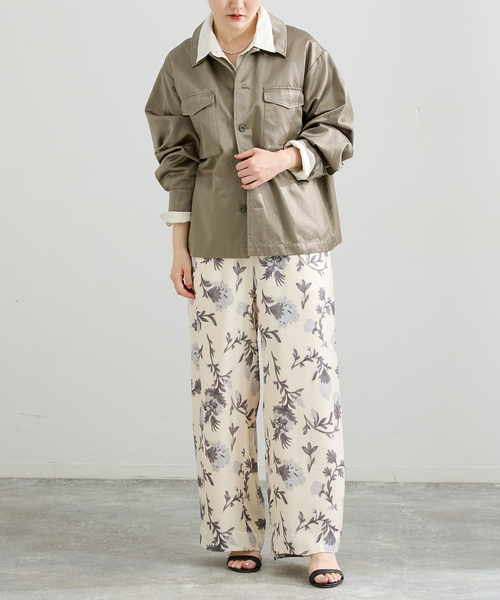 IENA（イエナ）の「フィブリルサテン ミリタリーブルゾン（ミリタリージャケット・レディース・カーキ・FREE）」の6枚目の写真