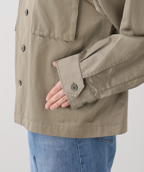 IENA（イエナ）の「フィブリルサテン ミリタリーブルゾン（ミリタリージャケット・レディース・カーキ・FREE）」の12枚目の写真