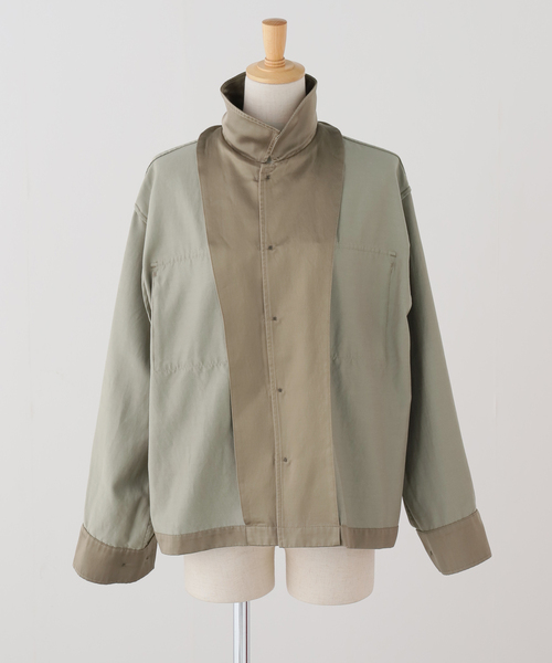 IENA（イエナ）の「フィブリルサテン ミリタリーブルゾン（ミリタリージャケット・レディース・カーキ・FREE）」の14枚目の写真