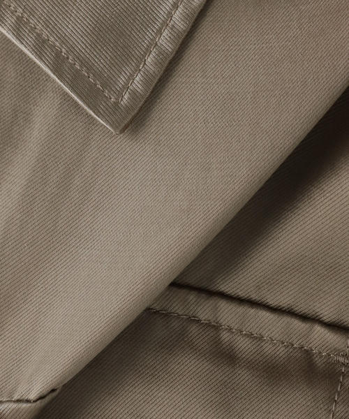 IENA（イエナ）の「フィブリルサテン ミリタリーブルゾン（ミリタリージャケット・レディース・カーキ・FREE）」の17枚目の写真