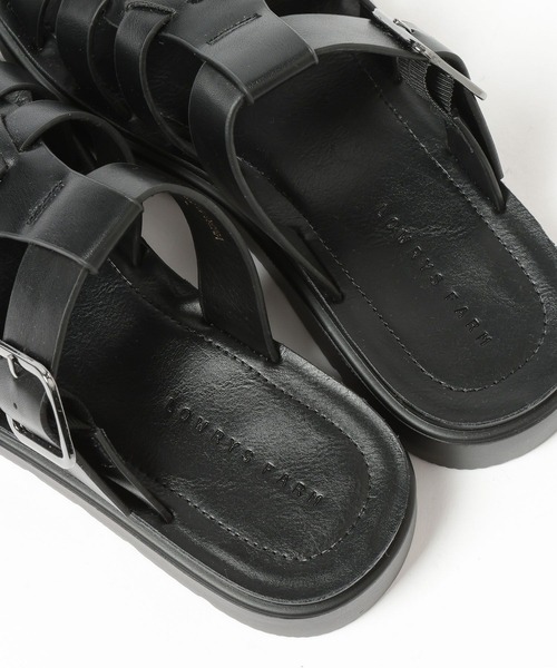 LOWRYS FARM(ローリーズファーム)の「カンドウフィットグルカサンダル 638120(サンダル・レディース・ブラック/ブラウン/ホワイト/シルバー・LARGE/MEDIUM)」の18枚目の写真