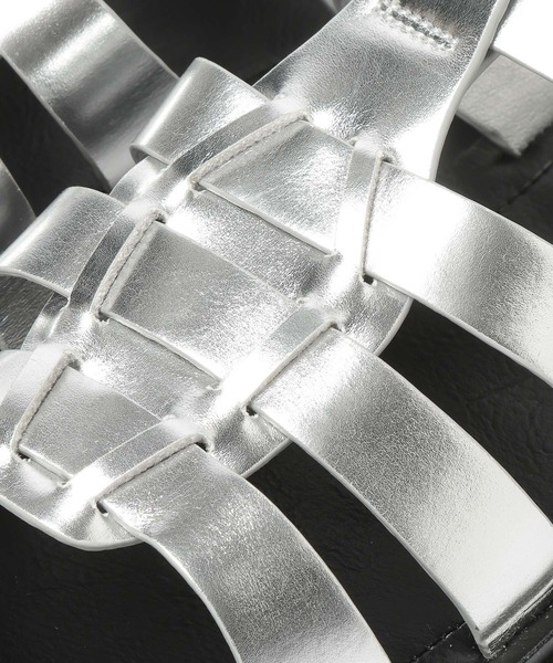 LOWRYS FARM(ローリーズファーム)の「カンドウフィットグルカサンダル 638120(サンダル・レディース・ブラック/ブラウン/ホワイト/シルバー・LARGE/MEDIUM)」の22枚目の写真