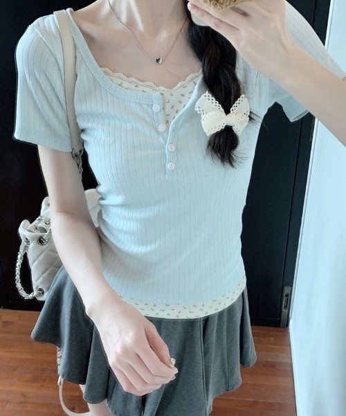 Teem Store(チームストア)の「フェイクレイヤードフラワーレースヘンリーネックピチT(Tシャツ/カットソー・レディース・ネイビー/ピンク/アイボリー/サックスブルー・F)」の22枚目の写真