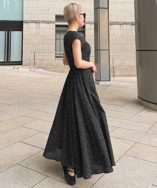 JENNE(ジェンヌ)の「エアリーコットンワンピース(日本製綿生地)(ワンピース・レディース・オレンジ/ドット/エメラルド/ホワイト・LARGE/MEDIUM/SMALL)」の16枚目の写真