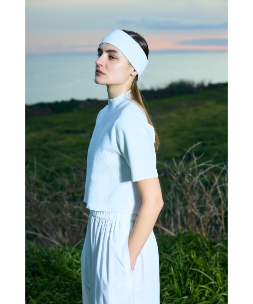 nagonstans(ナゴンスタンス)の「hi-neck cropped pullover(ニット/セーター・レディース・ブラック/ホワイト/ライム・MEDIUM)」の8枚目の写真