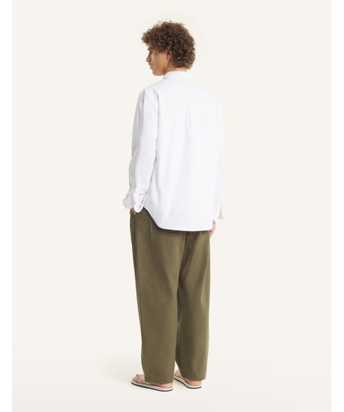 Maison Kitsune(メゾンキツネ)の「PROFILE FOX REGULAR SHIRT(シャツ/ブラウス・メンズ・ホワイト・XS/S/M/L/XL)」の5枚目の写真