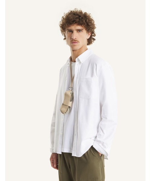 Maison Kitsune(メゾンキツネ)の「PROFILE FOX REGULAR SHIRT(シャツ/ブラウス・メンズ・ホワイト・XS/S/M/L/XL)」の6枚目の写真