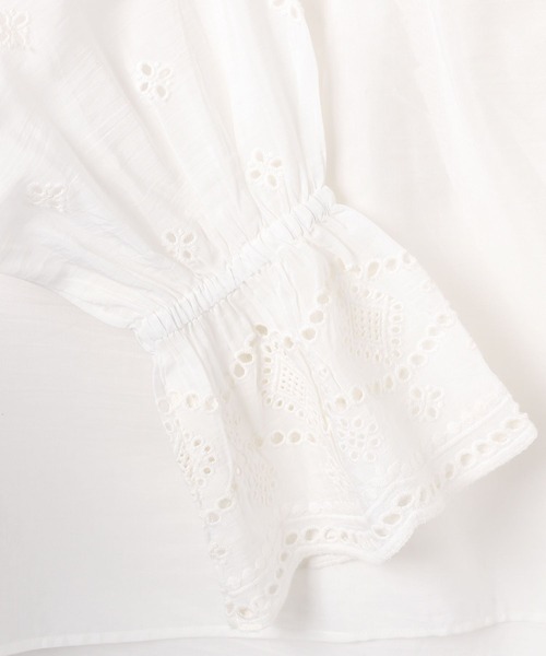 LEPSIM(レプシィム)の「カットワーク刺繍長袖ブラウス 634343(シャツ/ブラウス・レディース・オフホワイト/ブラック・FREE)」の5枚目の写真