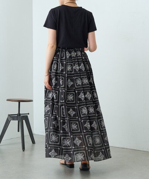 BEARDSLEY(ビアズリー)の「刺繍風プリントスカート(スカート・レディース・ブラック・FREE)」の9枚目の写真