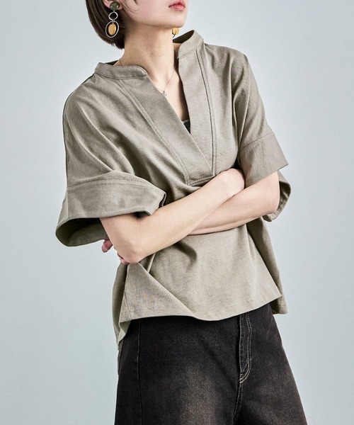 Fashion Letter(ファッションレター)の「接触冷感 スキッパーTシャツ(Tシャツ/カットソー・レディース・グレイッシュベージュ/ブラック/ホワイト/ミント・M)」の7枚目の写真