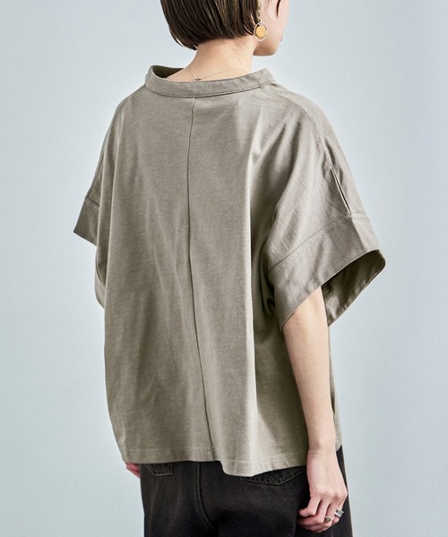 Fashion Letter(ファッションレター)の「接触冷感 スキッパーTシャツ(Tシャツ/カットソー・レディース・グレイッシュベージュ/ブラック/ホワイト/ミント・M)」の10枚目の写真