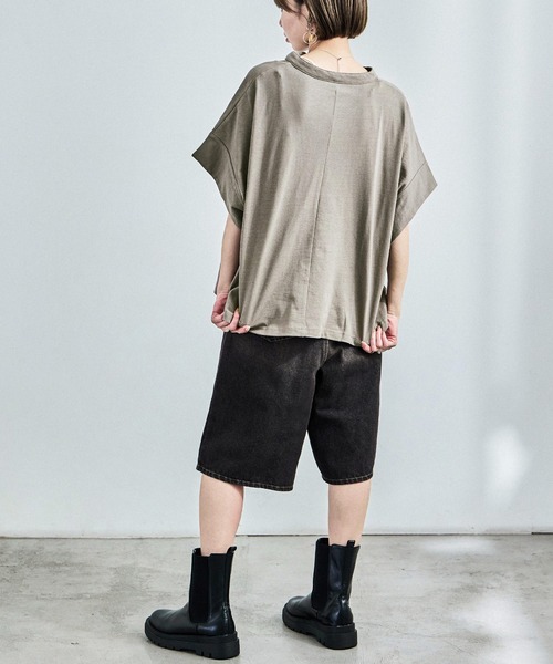 Fashion Letter(ファッションレター)の「接触冷感 スキッパーTシャツ(Tシャツ/カットソー・レディース・グレイッシュベージュ/ブラック/ホワイト/ミント・M)」の11枚目の写真