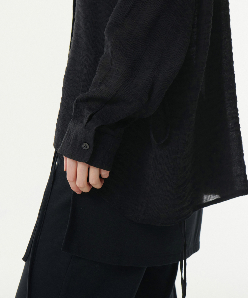 MUSINSA STANDARD WOMAN（ムシンサスタンダードウーマン）の「ウィメンズオーバーサイズシアークリンケルシャツ[ブラック]（シャツ/ブラウス・レディース・その他・SMALL/MEDIUM/LARGE/X-SMALL）」の5枚目の写真