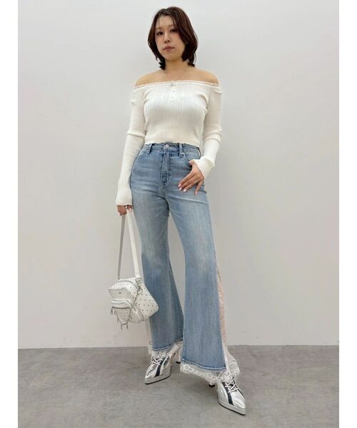 EVRIS（エヴリス）の「レーストリミングオフショルニットトップス 春服（ニット/セーター・レディース・ブラック/ホワイト/イエロー・FREE）」の6枚目の写真