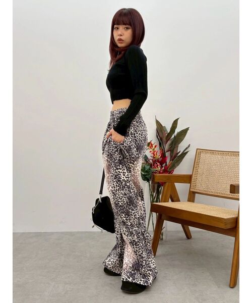 EVRIS（エヴリス）の「レーストリミングオフショルニットトップス 春服（ニット/セーター・レディース・ブラック/ホワイト/イエロー・FREE）」の12枚目の写真