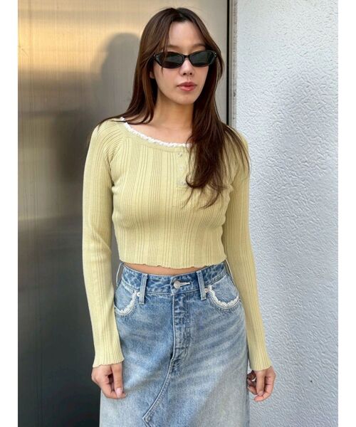 EVRIS（エヴリス）の「レーストリミングオフショルニットトップス 春服（ニット/セーター・レディース・ブラック/ホワイト/イエロー・FREE）」の14枚目の写真