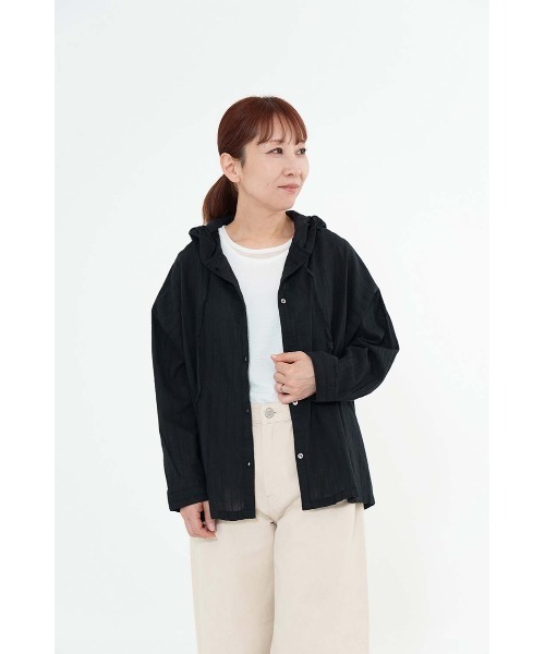 HEART MARKET（ハートマーケット）の「ふわ軽コットンドビーストライプフードシャツ（シャツ/ブラウス・レディース・ブラック/ホワイト・FREE）」の11枚目の写真