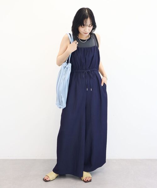 Green Parks(グリーンパークス)の「胸元バルーンワイドシルエットサロペット(サロペット/オーバーオール・レディース・ライトベージュ/ブラック/ネイビー・FREE)」の3枚目の写真