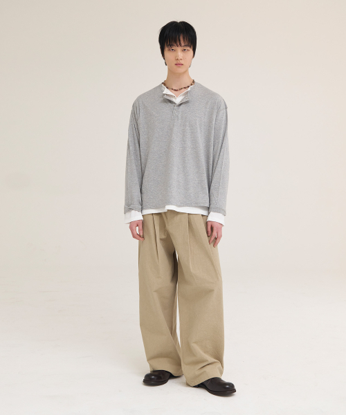 AKECII(アケシ)の「ヘリソンワイドチノパンツ_ウォッシュドベージュ(その他パンツ・メンズ・その他・LARGE/MEDIUM/SMALL)」の5枚目の写真
