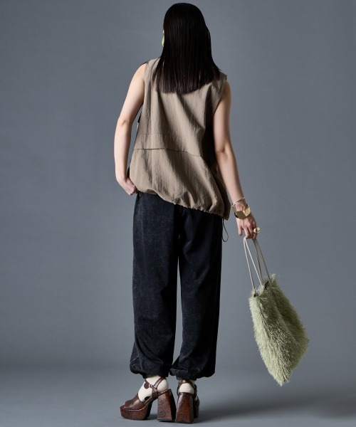 GEVS.(ジェイヴィス)の「ヴィンテージ加工ミニ裏毛バルーンパンツ<大きいサイズ有>GEVS.(その他パンツ・レディース・パープル系/スミクロ・5L/4L/3L/LL/L/M)」の11枚目の写真