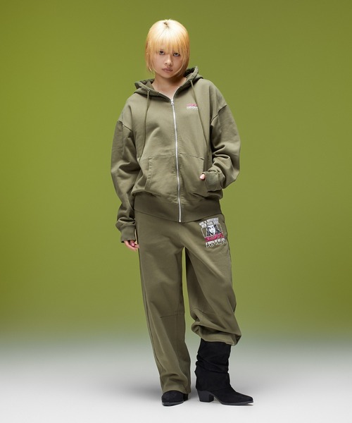 X-girl（エックスガール）の「FACE BOX AND MESSAGE ZIP UP SWEAT HOODIE（パーカー・レディース・ブラック/アッシュ/オリーブ・M/S）」の17枚目の写真