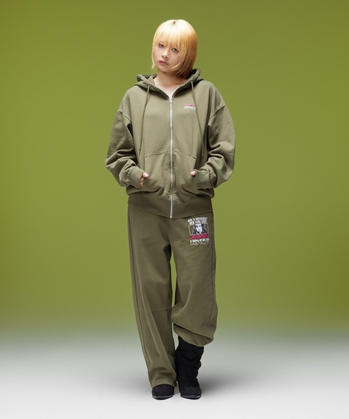 X-girl（エックスガール）の「FACE BOX AND MESSAGE ZIP UP SWEAT HOODIE（パーカー・レディース・ブラック/アッシュ/オリーブ・M/S）」の18枚目の写真